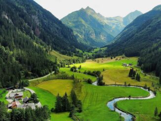 Альпы - часть Австрии находится в горах