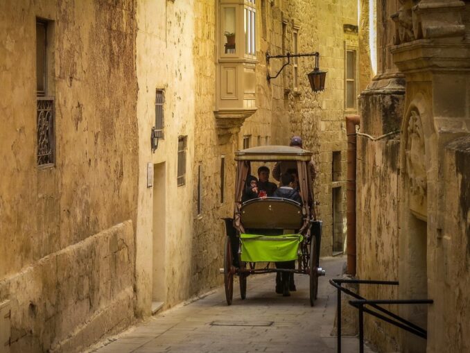 Из Валлетты можно съездить в Мдину, старинную столицу Мальты