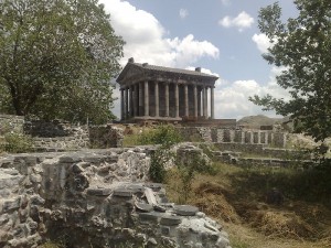 Храм Гарни, Армения