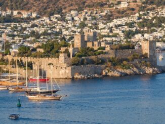 Крепость святого Петра в Бодруме можно посмтреть самостоятельно!