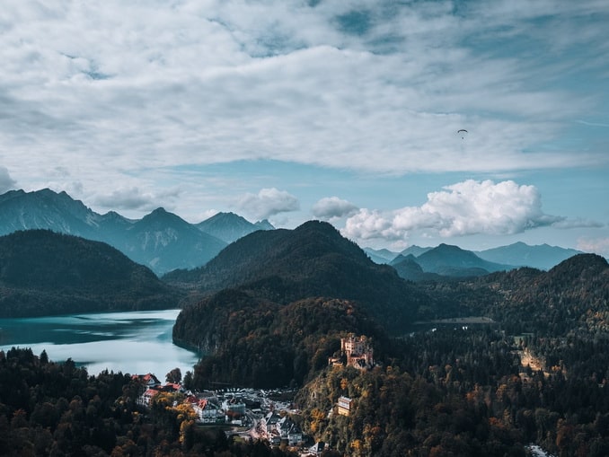 Виды с террасы замка Нойшванштайн