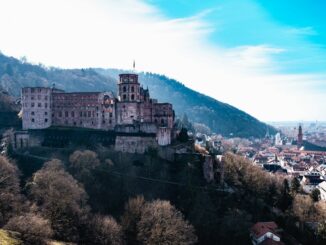 Гейдельбергский замок находится в Германии, в земле Баден-Вюртемберг