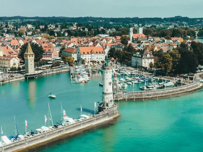 Линдау на Боденском острове нужно посмотреть в первую очередь