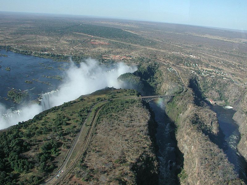 Водопад Виктория с борта вертолета