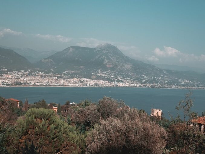 Зимой в Анталию можно ехать на экскурсии и для осмотра достопримечательностей