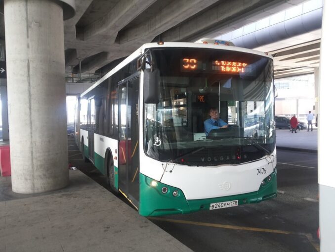 Рейсовый автобус из Пулково в Санкт-Петербург