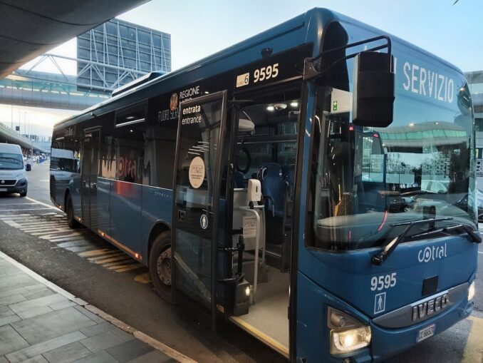 Автобус Cotral из аэропорта Фьюмичино в Рим