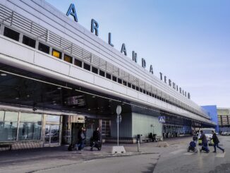 Добраться из аэропорта Стокгольма до центра города можно несколькими способами