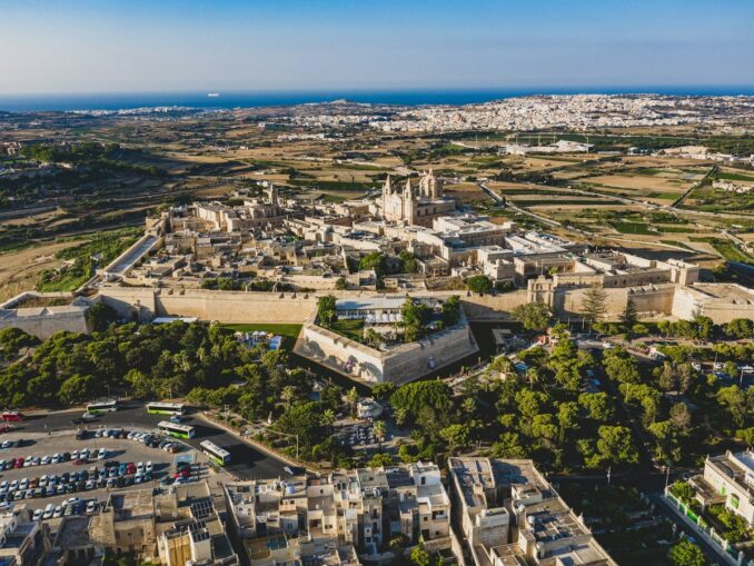 Интересный факт - старой столице Мальте, Мдине, более 3 тысяч лет