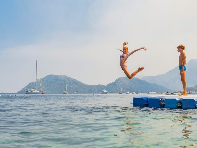 В Мармарисе лучше отдыхать с детьми, чем в Анталии