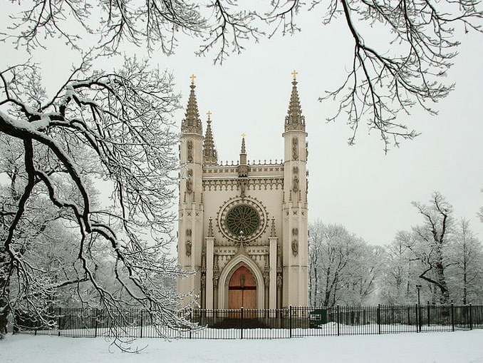 Готическая капелла в Петергофе