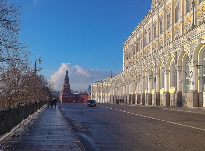 Большой Кремлевский дворец и Оружейная палата в Москве