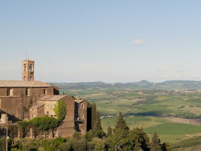 Монтальчино, Италия