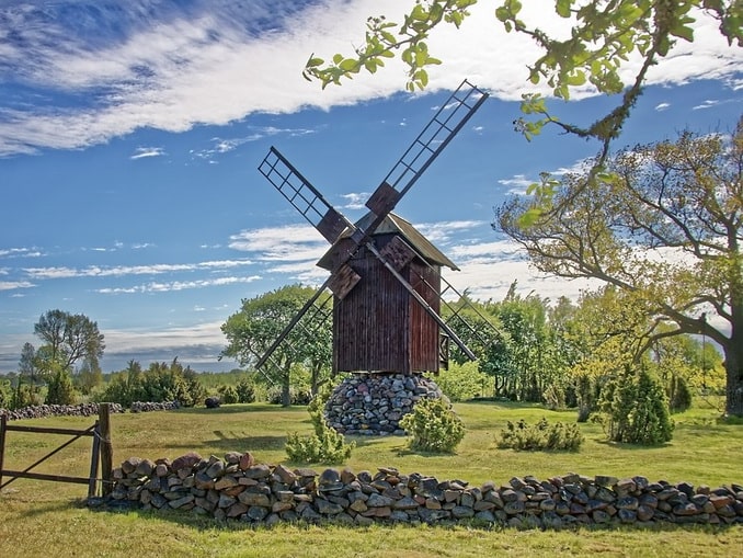 Остров Сааремаа, Эстония Остров Сааремаа, Эстония