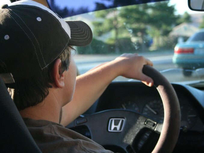 В путешествие на машине нужно взять дополнительное оборудование