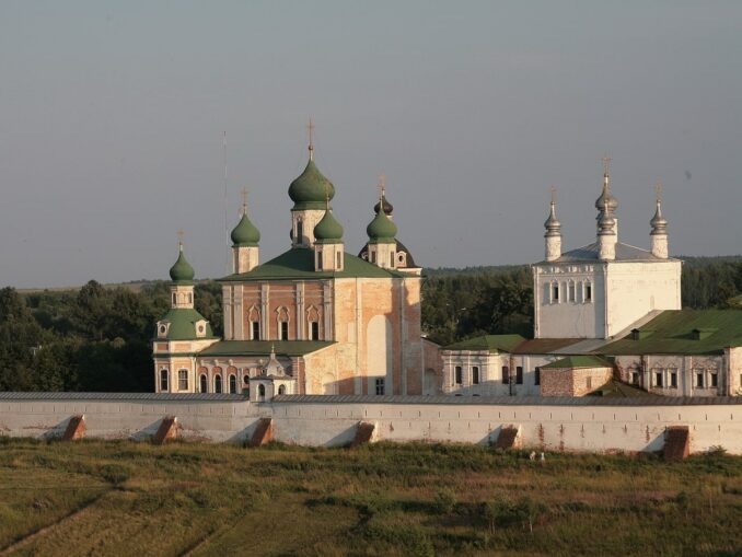 Горицкий монастырь - в Переславле-Залесском нужно сходить в музей-заповедник