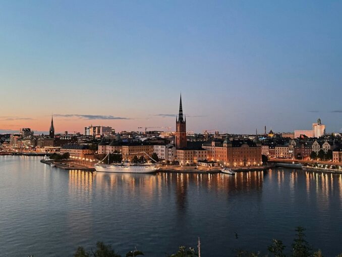 В Стокгольм когда-то ходили паромы из Санкт-Петербурга