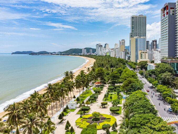 Beach - how much to fly to the nhacking in Vietnam from Moscow