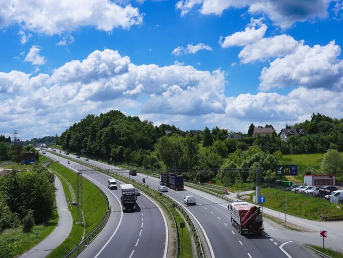 Road in Poland - what are the rules of the road in Europe should be known