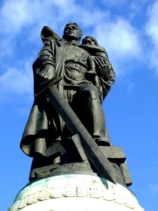 Мемориал в Трептов-парке, Берлин