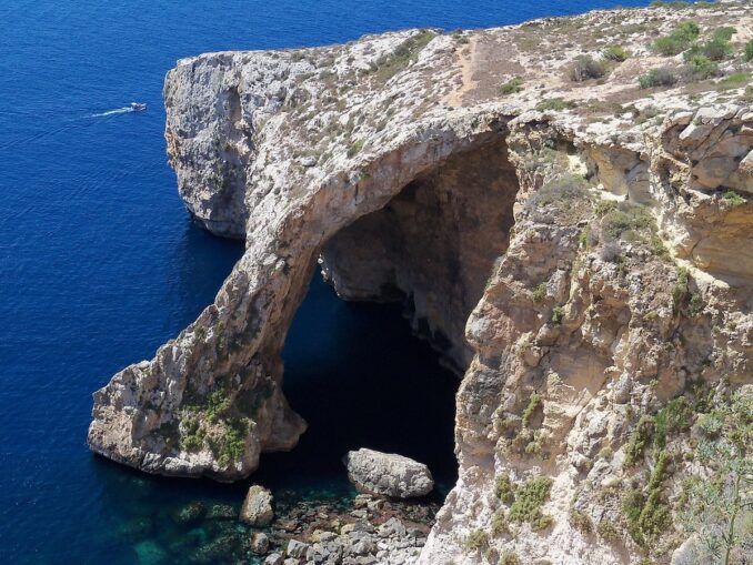 Голубой грот - достопримечательность Мальты, которую нельзя пропустить