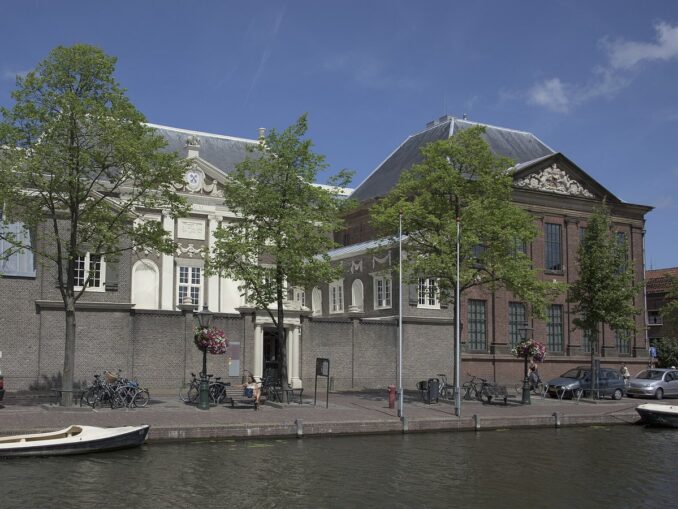 Музей Лакенхаль - одна из главных достопримечательностей Лейдена