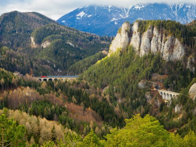 В Земмеринг можно съездить из Вены на 1 день или выходные