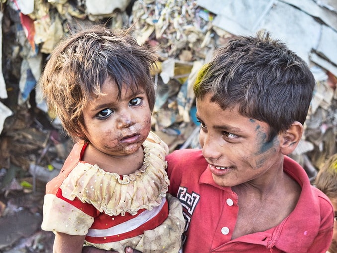 Дети в трущобах, Индия