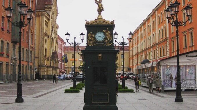Часы, Санкт-Петербург Санкт-Петербург - когда лучше ехать?