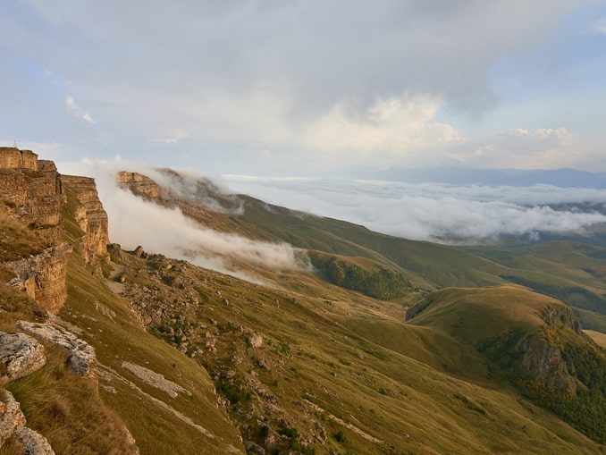 Плато Бермамыт - место, куда можно поехать из Кисловодска