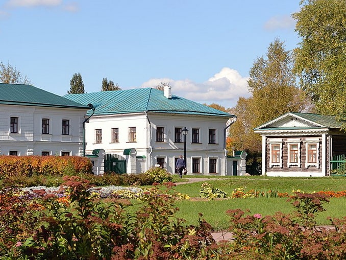 Усадьба Карабиха - как добраться из Ярославля, фото Ирина Ярославль / Wikimedia Commons