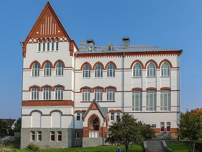 Здание женской школы нужно посмотреть в Сортавале, фото Ninaras / Wikimedia Commons