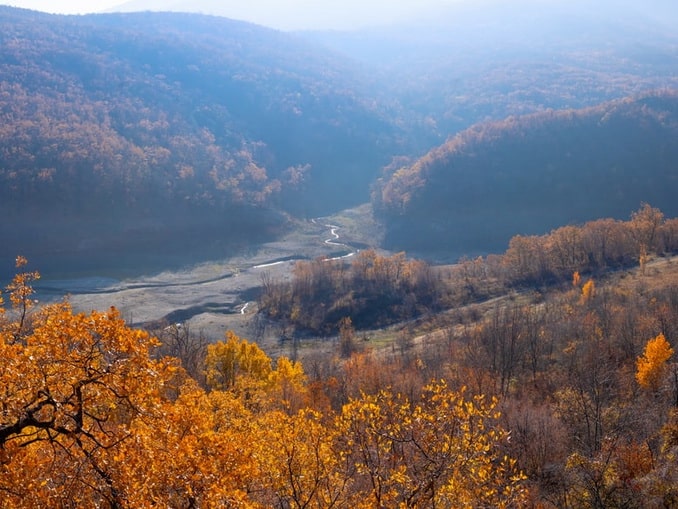 Горы - под Алуштой в конце ноябре часто солнечно
