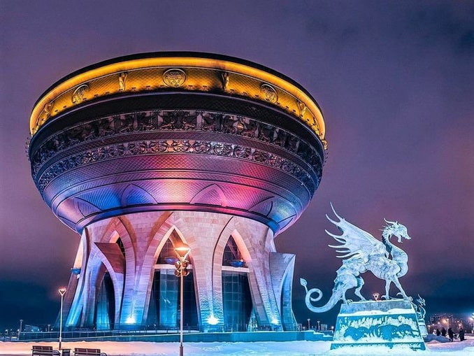 Казань зимой ярко подсвечена