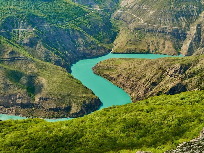 В Дагестане стоит непременно увидеть самое глубокое ущелье 