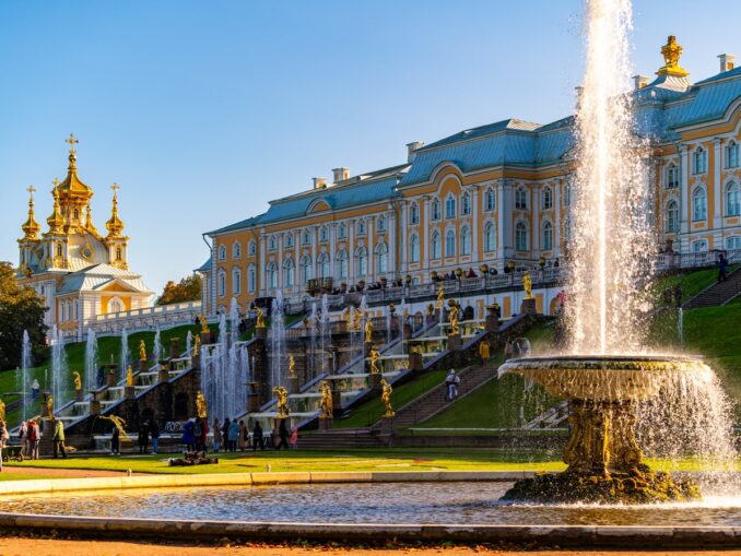 The famous fountains in Peterhof still work in September