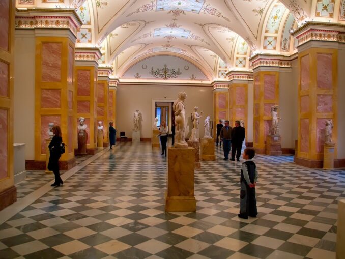 Hermitage in St. Petersburg, Antique Art Hall