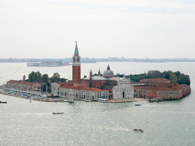 Церковь Сан-Джорджо-Маджоре - одна из главных достопримечательностей Венеции