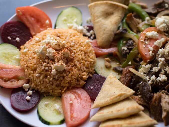 Мезе - первое, что нужно попробовать на Кипре в ресторане