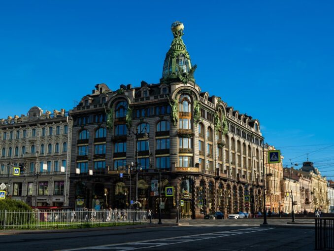 "Дом книги" в Санкт-Петербурге можно посетить и с детьми