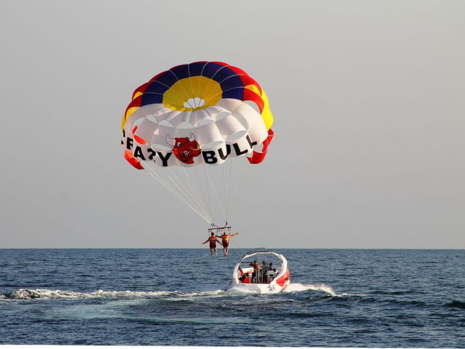 Парасейлинг - в Сочи лучше всего отдыхать в сентябре