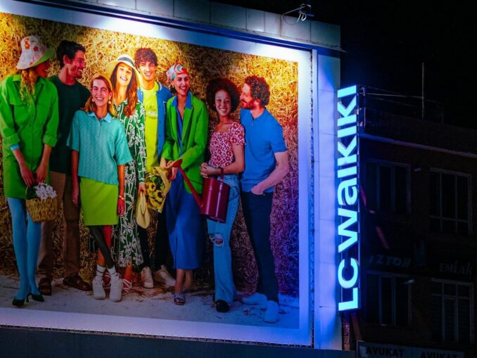 В магазинах Алании Вайкики можно купить одежду