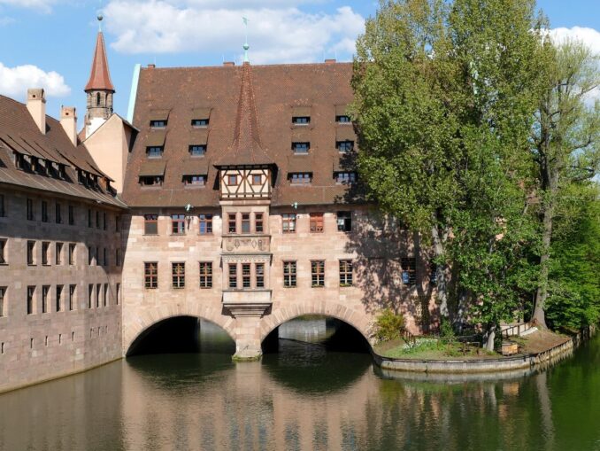 Госпиталь святого Духа - одна из главных достопримечательностей Нюрнберга