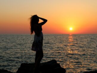 Закат - в Адлере в августе часто стоит теплая и ясная погода