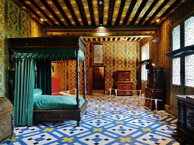 Королевская спальня в замке Блуа