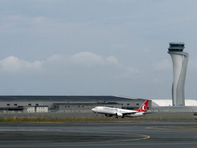 Из Стамбула в Аланию быстрее долететь на самолете