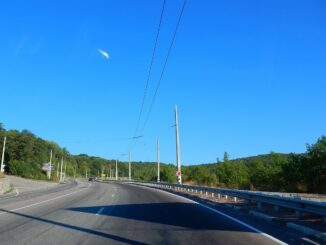 Дорога - расстояние от Симферополя до Алушты менее 70 км