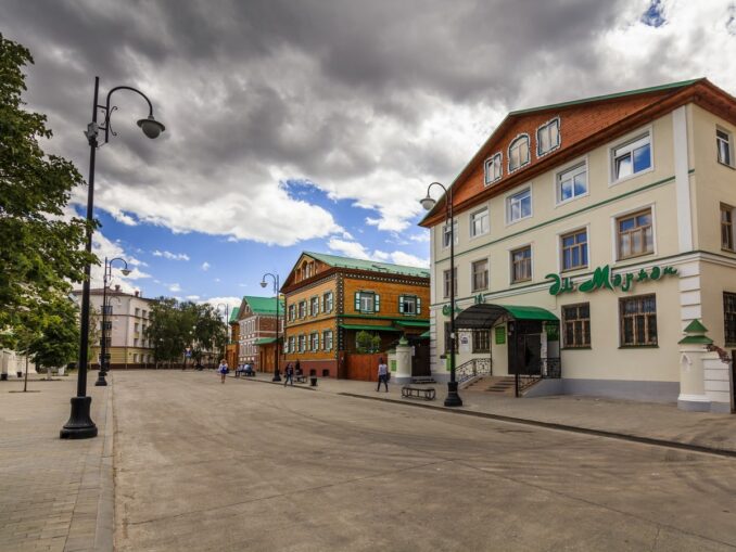In August in Kazan, it is worth watching the Old Tatar settlement