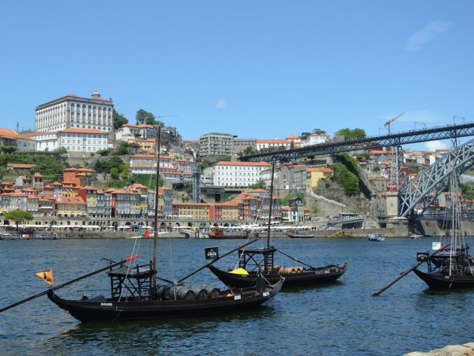 Вила-Нову-ди-Гайя - очень интересное место в Португалии