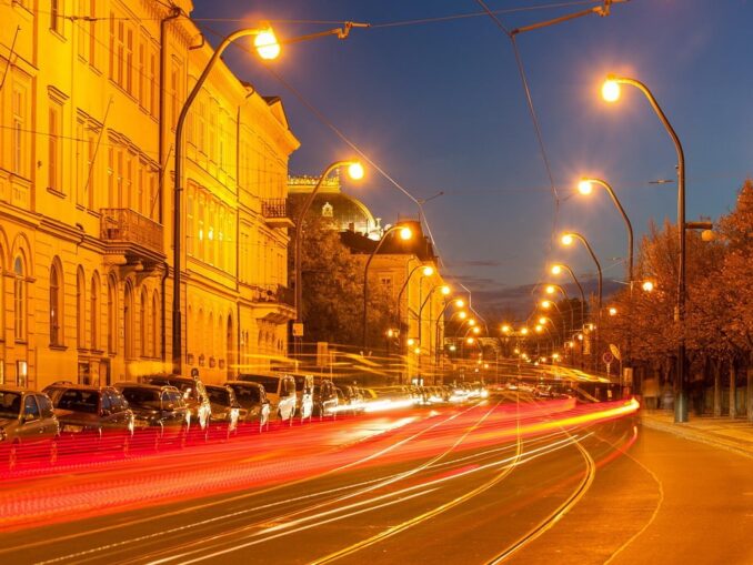 Ночная дорога - поехать в Чехию на машине несложно